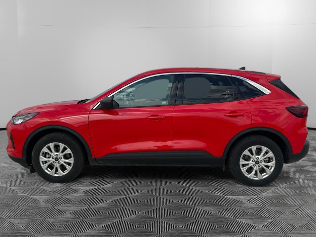 Used 2024 Ford Escape Active FWD image 2