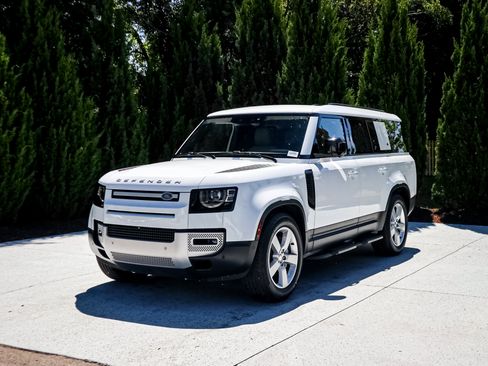 Used 2024 Land Rover Defender 130 S AWD/4WD image 5