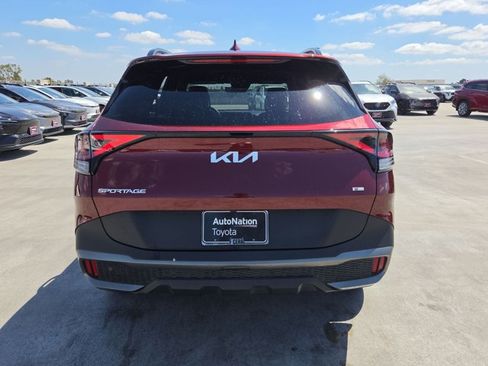Used 2023 Kia Sportage X-Line AWD/4WD image 7