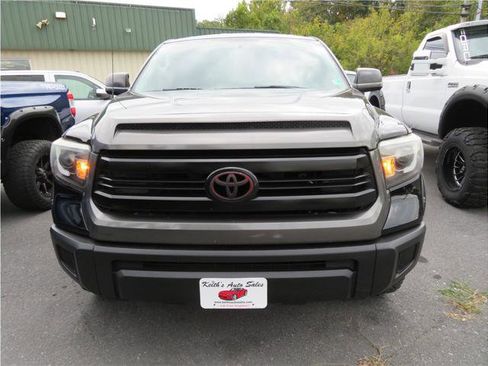 Used 2017 Toyota Tundra SR image 14