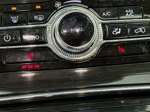 Certified 2023 Lincoln Nautilus FWD w/ Premium Package image 24