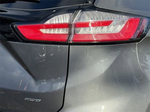 Certified 2024 Ford Edge SEL w/ Convenience Package image 30