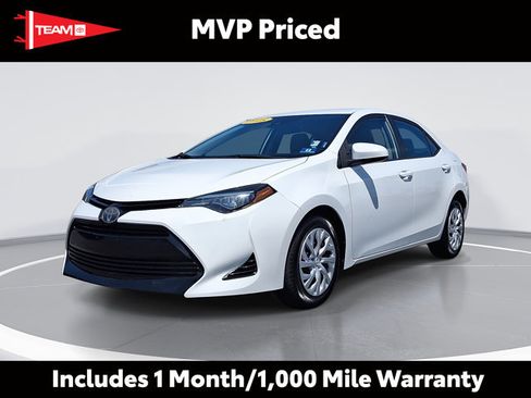 Used 2018 Toyota Corolla LE FWD image 1