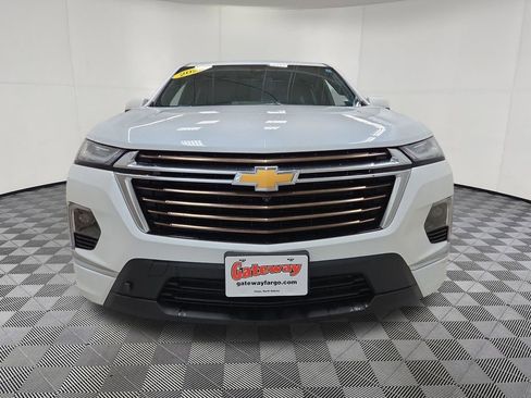 Used 2023 Chevrolet Traverse High Country w/ LPO, Floor Liner Package AWD/4WD image 5