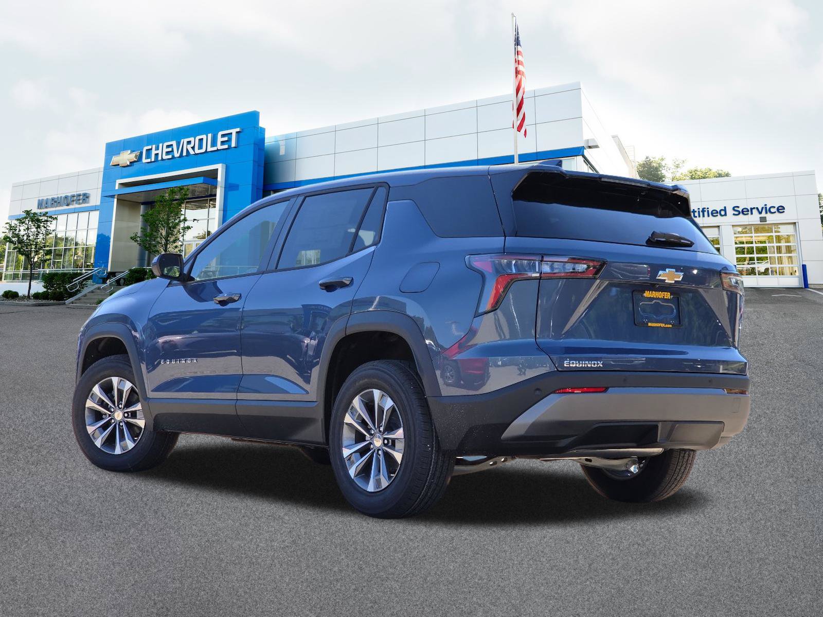 New 2027 Chevrolet Equinox LT w/ Convenience Package II FWD image 19