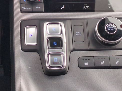 Certified 2024 Hyundai Palisade Calligraphy FWD image 32