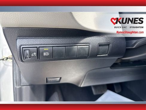 Used 2022 Toyota Corolla LE FWD image 23