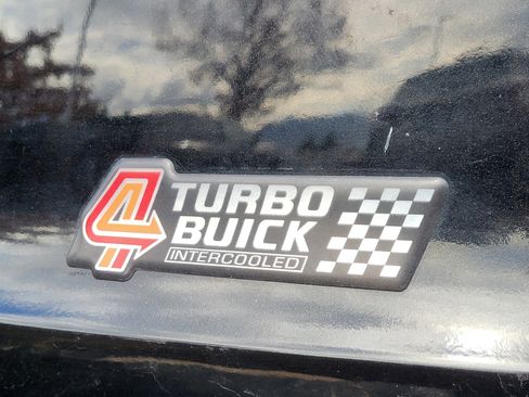 Used 2019 Buick Regal Preferred w/ Sights and Sounds Package image 12