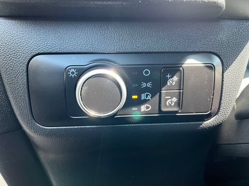 Certified 2025 Ford Escape ST-Line AWD/4WD image 17
