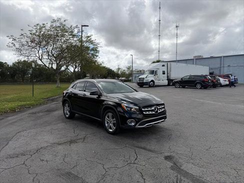 Used 2018 Mercedes-Benz GLA 250 image 9