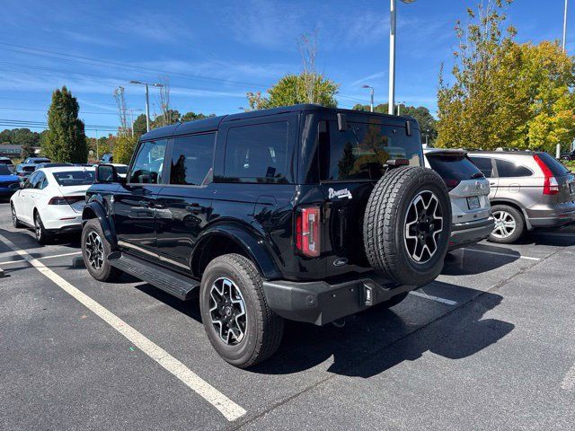 Used 2025 Ford Bronco Outer Banks AWD/4WD image 3