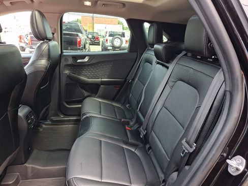 Certified 2020 Ford Escape Titanium w/ Titanium Premium Package 2.0 AWD/4WD image 11