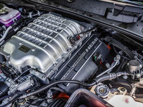 Used 2020 Dodge Challenger SRT Hellcat image 18