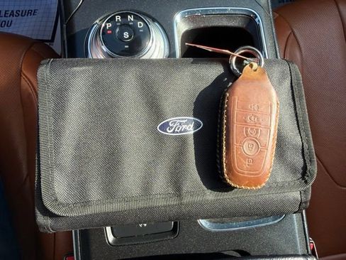 Used 2019 Ford Fusion Titanium FWD image 22