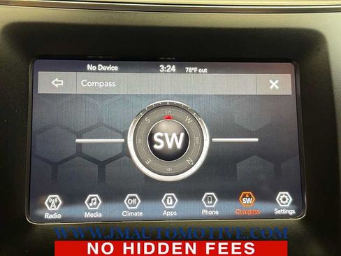 Used 2020 Jeep Cherokee Latitude Plus AWD/4WD image 28