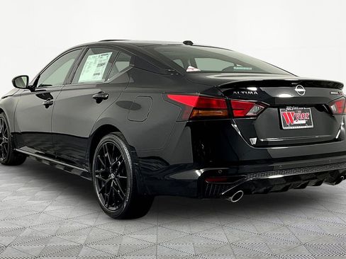 New 2026 Nissan Altima 2.5 SR w/ SR Midnight Edition Package FWD image 4