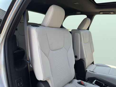 Used 2025 Lexus TX 350 AWD image 47