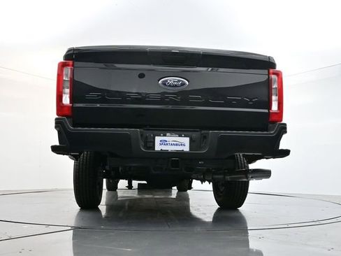 New 2026 Ford F250 XL w/ XL Driver Assist Package RWD image 31