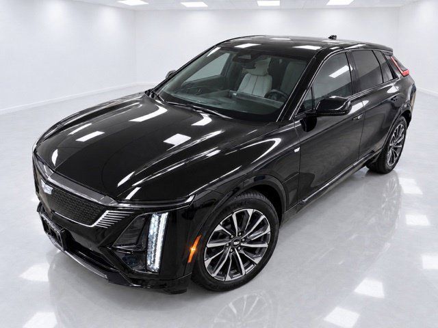 Used 2024 Cadillac Lyriq Sport AWD/4WD image 5