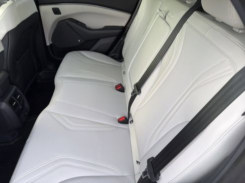 Used 2022 Ford Mustang Mach-E Premium image 11