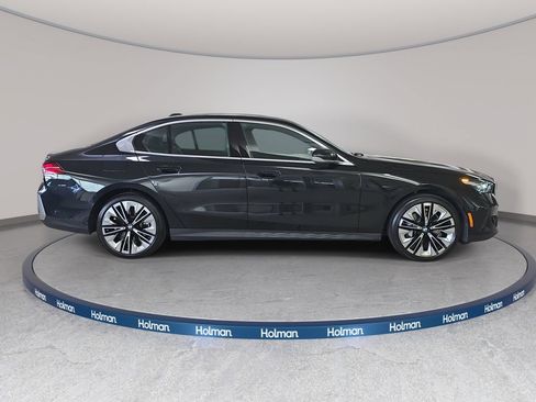 Used 2026 BMW 530i RWD image 6
