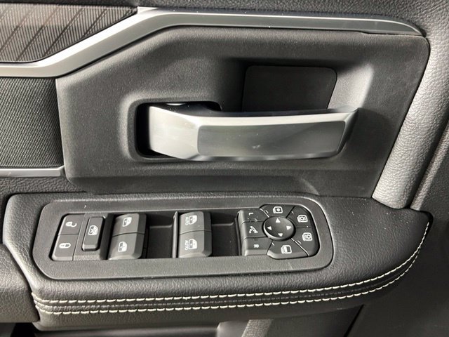 New 2027 RAM 3500 Big Horn AWD/4WD image 17