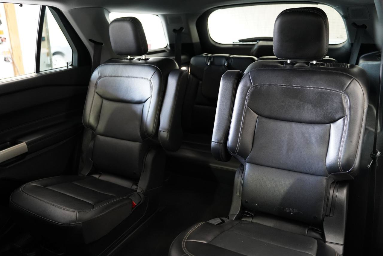 Used 2022 Ford Explorer Limited AWD/4WD image 34