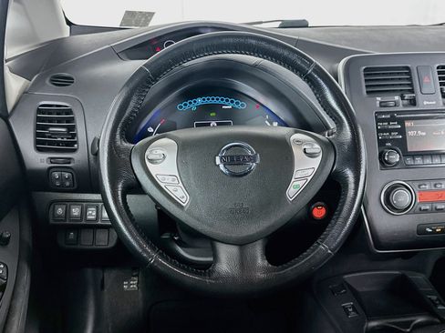 Used 2015 Nissan Leaf S w/ Charge Package FWD image 17