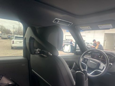 Used 2024 Land Rover Range Rover Sport SE image 28