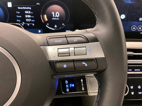 Certified 2025 Hyundai Tucson Limited image 17