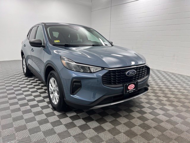 Used 2023 Ford Escape Active AWD/4WD image 1