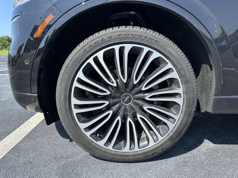Used 2024 Lincoln Aviator Black Label AWD/4WD image 16