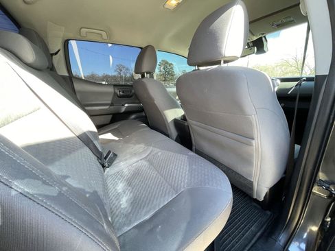 Used 2021 Toyota Tacoma SR5 image 34