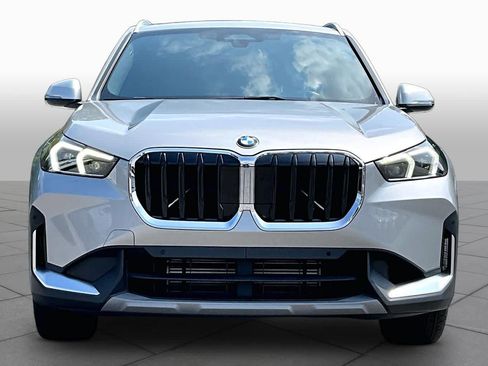 Used 2023 BMW X1 xDrive28i w/ Convenience Package AWD/4WD image 3
