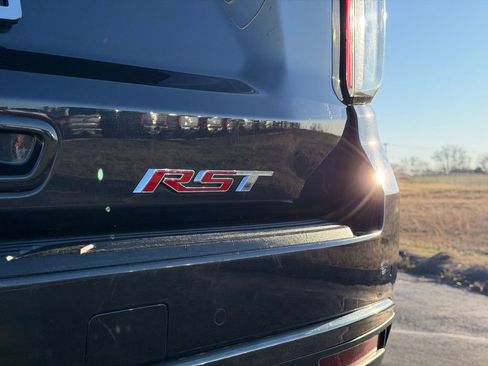 Used 2022 Chevrolet Tahoe RST w/ Luxury Package image 45