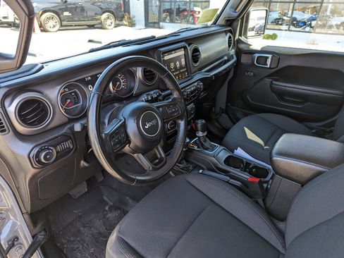 Used 2022 Jeep Wrangler Unlimited Sport AWD/4WD image 13