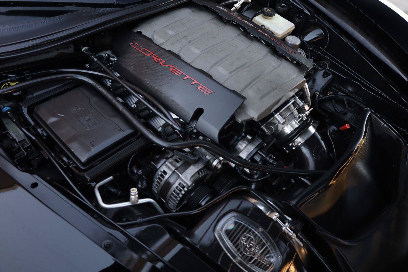 Used 2014 Chevrolet Corvette Stingray Convertible w/ 2LT Preferred Equipment Group RWD image 21