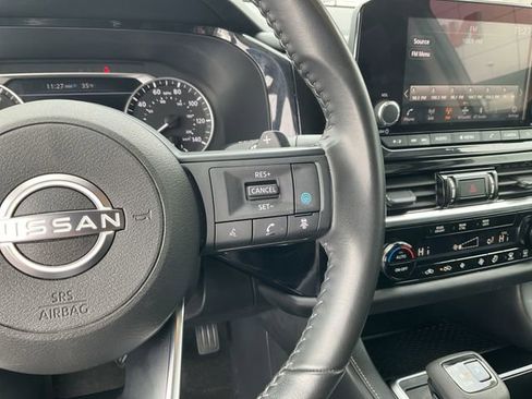 Certified 2024 Nissan Pathfinder SV AWD/4WD image 22