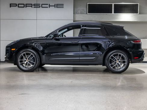 Certified 2026 Porsche Macan AWD/4WD image 2