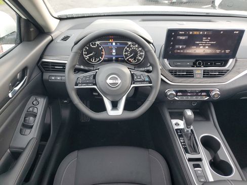 New 2025 Nissan Altima 2.5 SV w/ SV Premium Package image 13