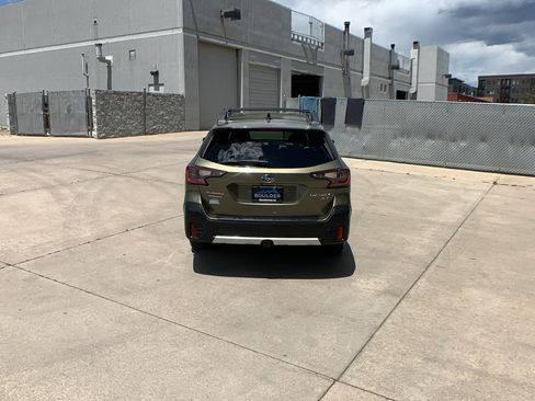 Used 2021 Subaru Outback Limited XT w/ Popular Package #2 AWD/4WD image 4