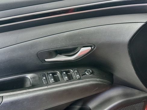 Used 2022 Hyundai Tucson SEL FWD image 17