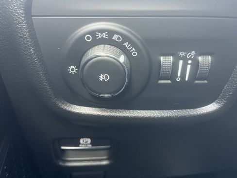 Used 2023 Jeep Grand Cherokee Limited w/ Trailer Tow Prep Group (B) image 25