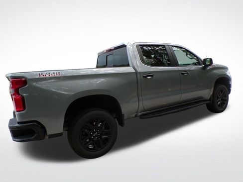 Used 2024 Chevrolet Silverado 1500 LT Trail Boss w/ Convenience Package II AWD/4WD image 8