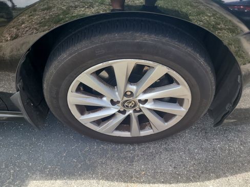 Used 2022 Toyota Camry SE FWD image 10