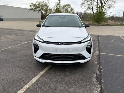 New 2027 Chevrolet Bolt LT w/ Comfort Package FWD image 2
