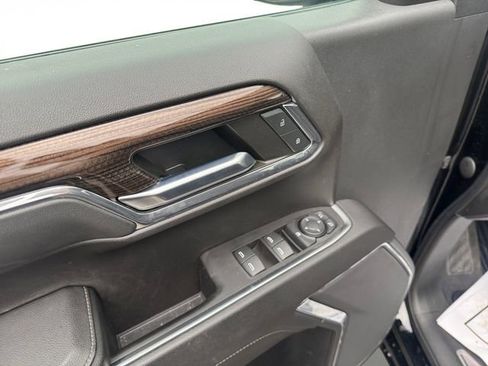 Used 2023 Chevrolet Silverado 1500 RST image 11