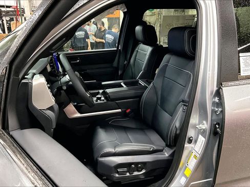 New 2026 Toyota Tundra Limited AWD/4WD image 9