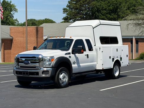 Used 2014 Ford F450 XLT w/ XLT Interior Package AWD/4WD image 1
