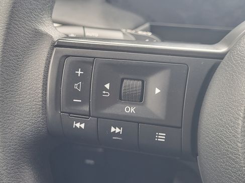 Certified 2025 Nissan Kicks S AWD/4WD image 28